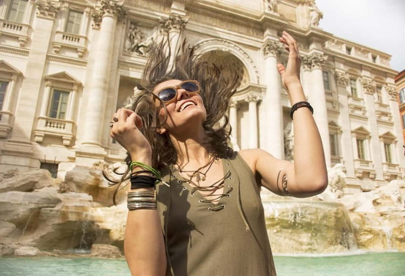 Early morning photoshoot at The Trevi Fountain - Choosing between 30, 60, and 90 minutes