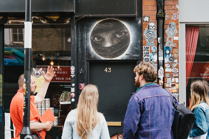 East End London Instagrammable Street Art and Graffiti Tour - The final walk toward Liverpool Street