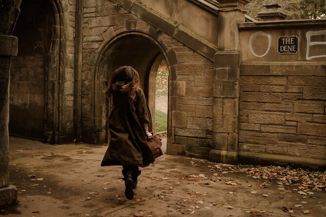 Edinburgh Photo Shoot - capture your memories ! - How the photographers handle posing