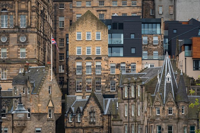 Edinburgh Photography Masterclass - Private Photography Lesson - Long exposures, car lights, and blurred boats
