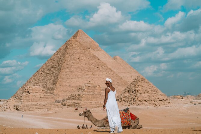 Egypt Luxury Photoshoot & Full Day Private Day Tour at Giza - Khan el Khalili and Mouiz Street in Old Cairo
