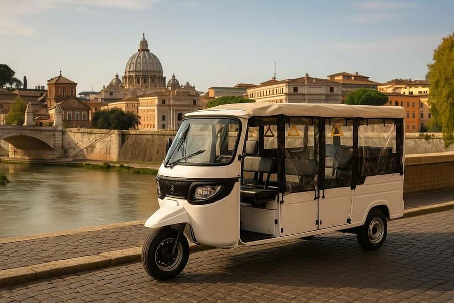Electric Tuk-Tuk Photography Service of Rome - The Orange Garden and Aventine Hill