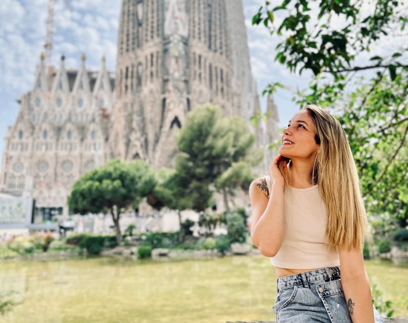 Explore Barcelona by Bike & Photo Shooting - Port Vell and Barceloneta: Barcelona beside the water