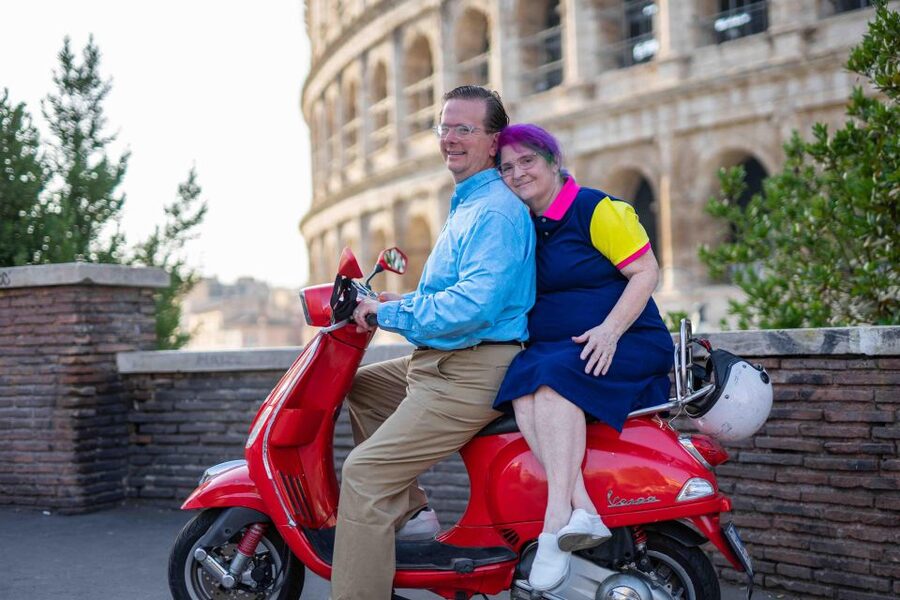 Explore city on Vespa with Professional Photographer - What the photographer adds