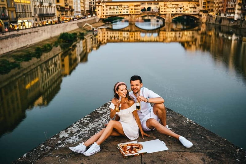 Florence: Classics Photoshoot with Ponte Vecchio Bridge - The online gallery and image delivery