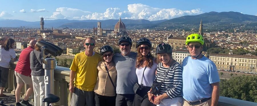 Florence Premium E-Bike Tour + Photo Shoot and Tastings - Piazzale Michelangelo and San Niccolò