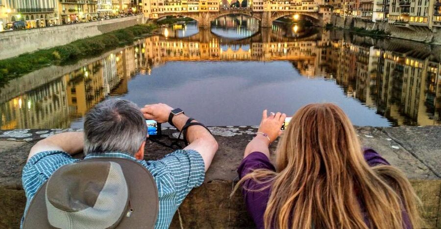 Florence: Private Photo Walking Tour - Piazza della Signoria and the art of choosing a frame