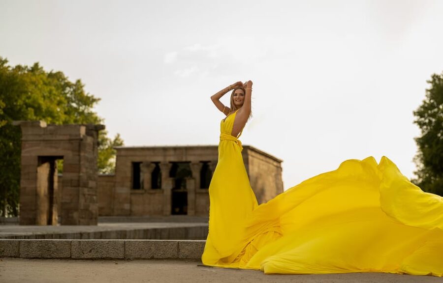 Flying Dress Photoshoot in Madrid - The $530 price and what you receive