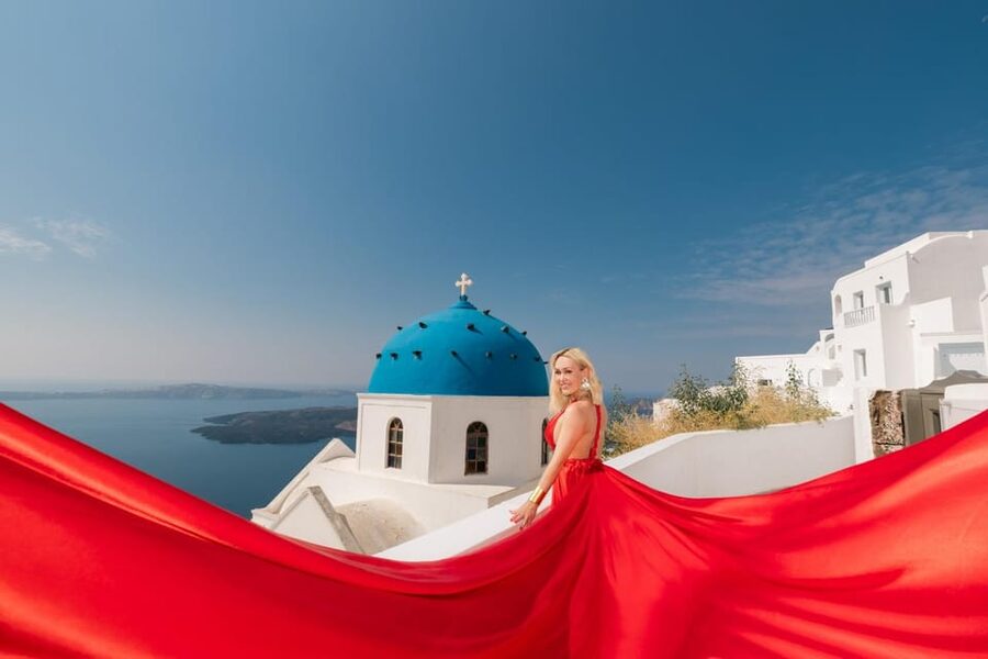 Flying dress Photoshoot in Santorini with Hotel Pickup - Choosing between sunrise and sunset