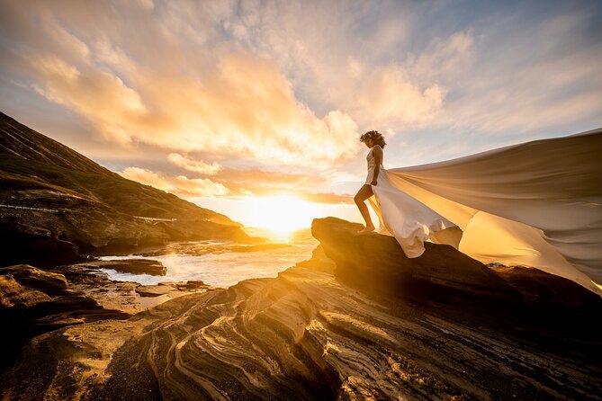 Flying Dress Photoshoot on Oahu - Small details that improve the morning