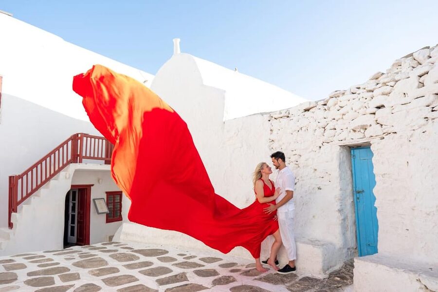 Flying Dress Photoshooting Mykonos - How the flying dress effect is made