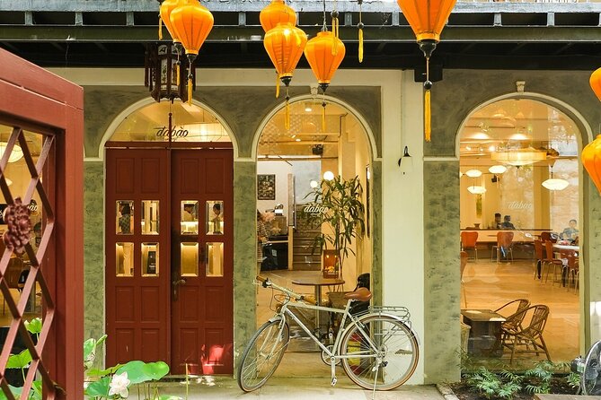 [Free E-sim] Half day Instagram Cafe Tour in Ho Chi Minh - The guide makes the difference