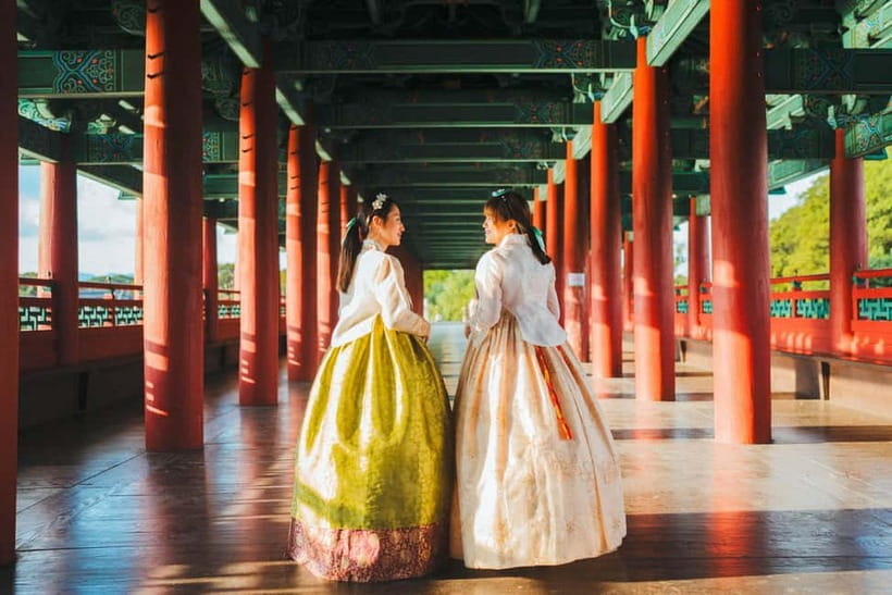 From Busan: Gyeongju Small Group Photo Tour & Hotel Pick-up - Sunset at Donggung Palace and Wolji Pond