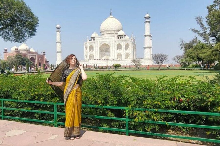From Delhi: Taj Mahal Tour with Professional Photographer - Entering the Taj Mahal with a guide and photographer