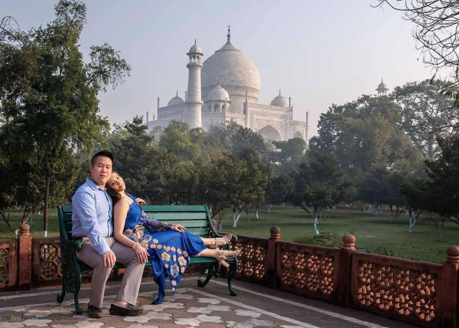 From Delhi: Taj Mahal Tour with Professional Photographer - How the professional photography option works