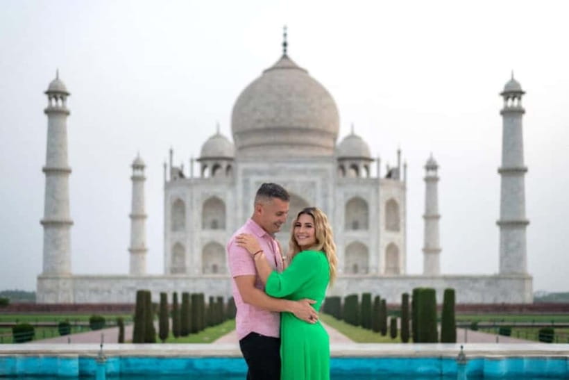 From Delhi: Taj Mahal Tour with Professional Photographer - Getting from Delhi to Agra by private car