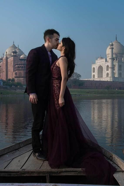 From Delhi: Taj Mahal with Photographer & Elephant SOS Tour - The private drive from Delhi to Agra