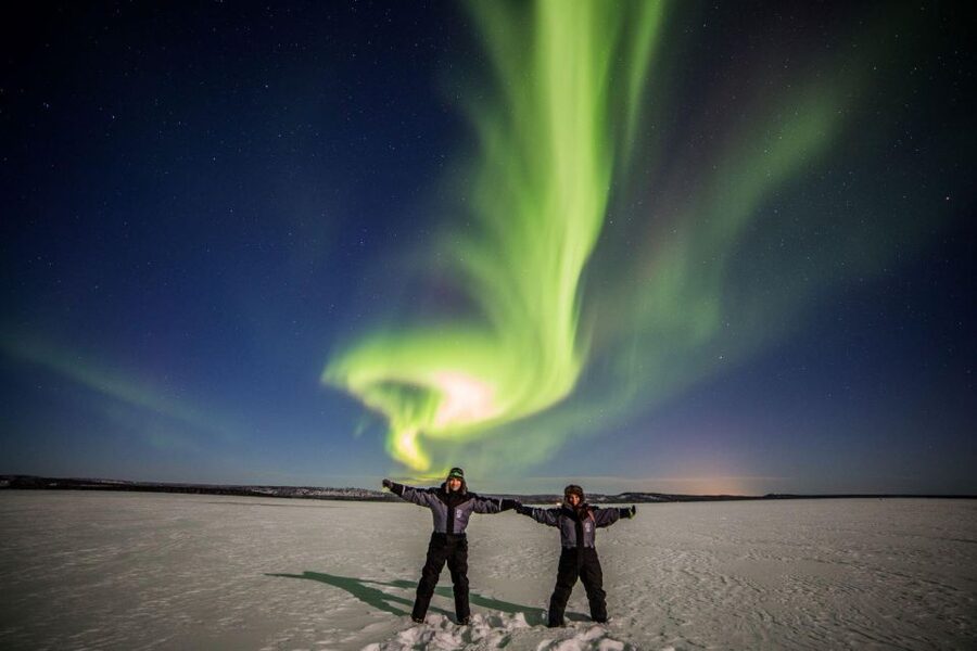 From Rovaniemi: Lakeside Aurora’s Paparazzi Photography - The Photography Service: What You Are Paying For