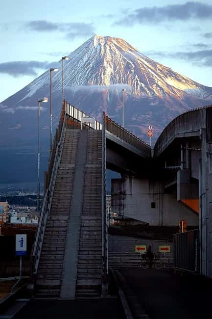 From Tokyo: 5 Best Mount Fuji Photo Spots Private Day Trip - Chureito Pagoda and the first big view