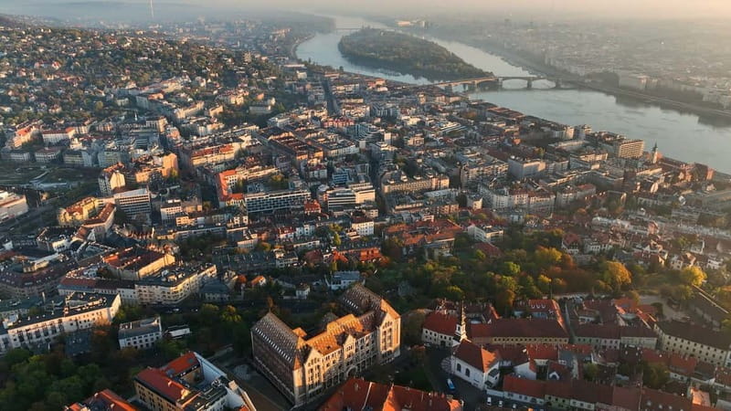From Vienna: Bratislava& Budapest Day Tour with Photographer - Key points to know before booking