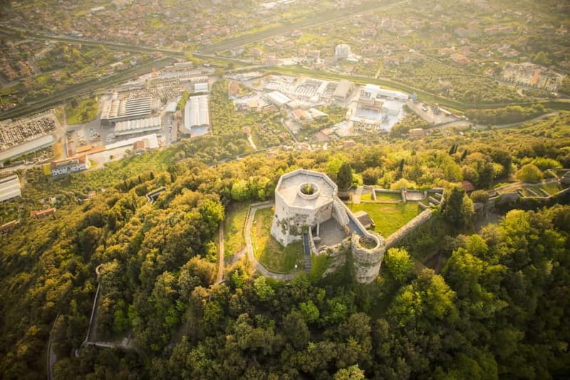 From Vienna: Bratislava& Budapest Day Tour with Photographer - What the photographer changes