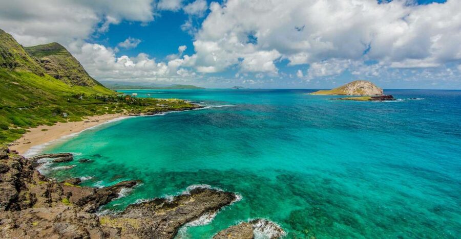 From Waikiki: Best of Oahu Photo Tour with Pickup - Nuʻuanu Pali Lookout and the first mountain views