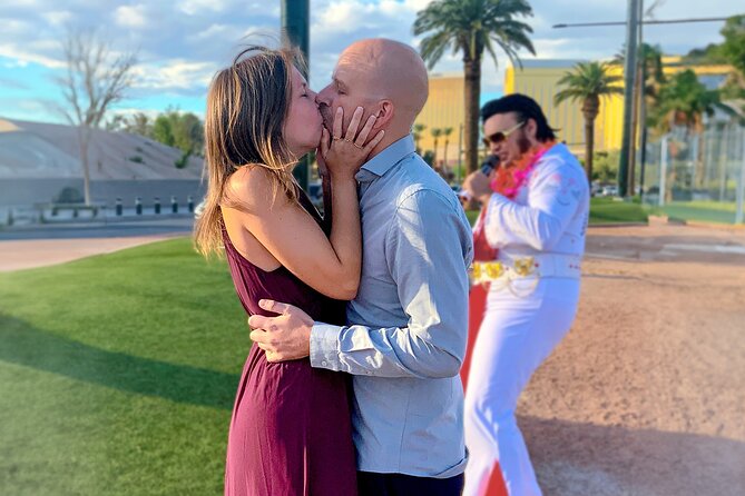 Get Married: Elvis Wedding + Las Vegas Sign + Photography - The strongest parts of the experience