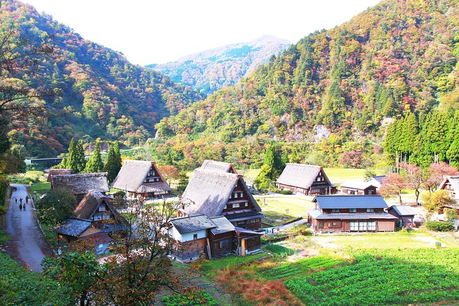 Gokayama and Shirakawago/Photoshoot by professional photographer - Price, inclusions, and extra expenses