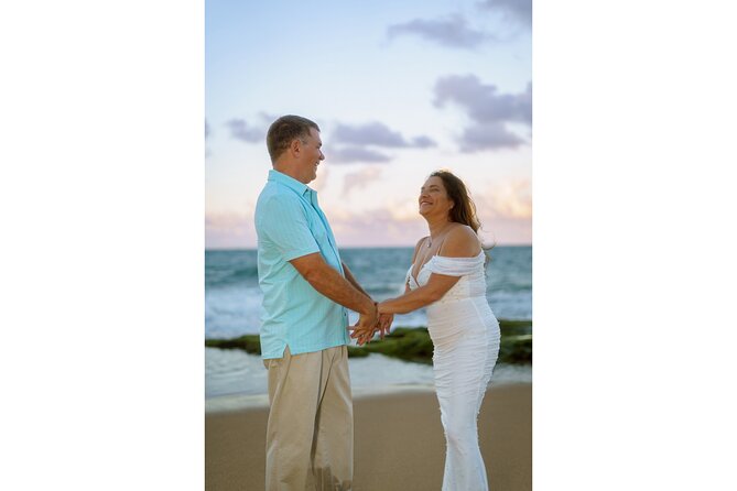 Golden Hour Beach Photo Shoot in San Juan - The value of the $95 price