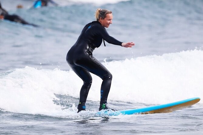 Group Surf Class in Playa de Las Américas with Photographs - The instructors and teaching style