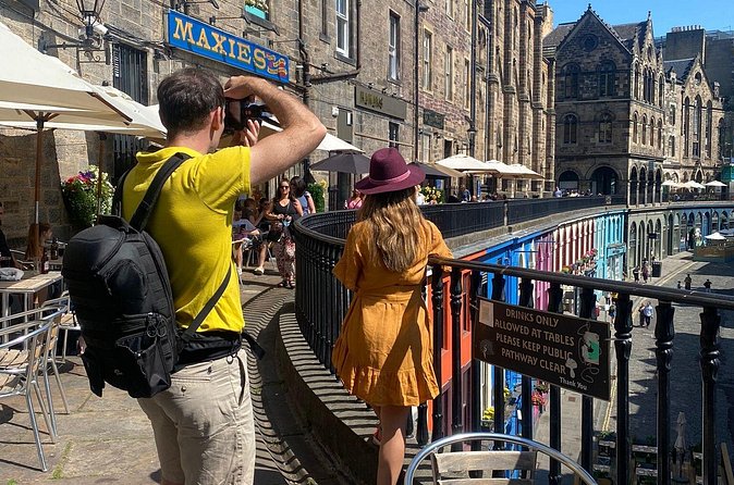 Guided 60-Minute Photography and sightseeing Tour in Edinburgh - Holyrood Park: finishing with selfies and wider views