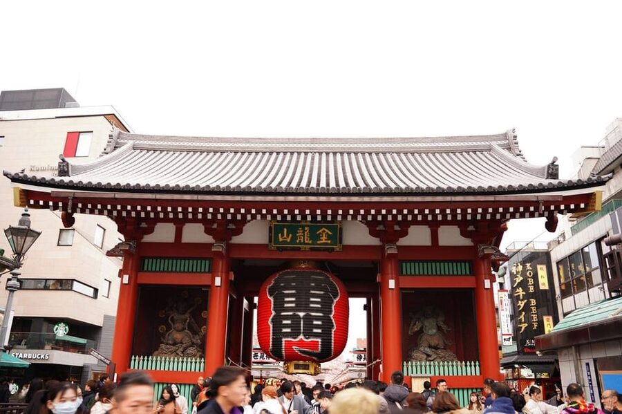 Guided Tour of Walking and Photography in Asakusa in kimono - Guide quality, group size, and one important warning