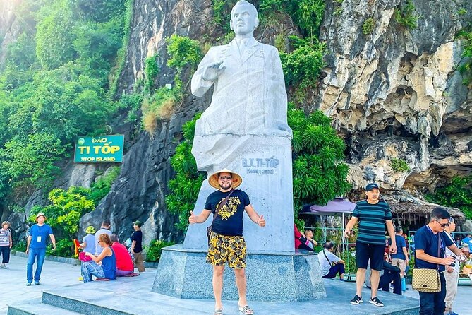 ️ Ha Long Bay Instagram Tour: Most Famous Spots (Private & All-Inclusive) - Hang Luon Cave by kayak