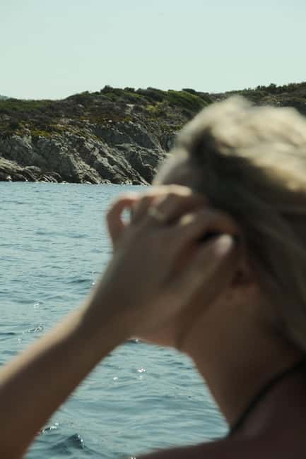 Halkidiki: Photoshoot with a Private Photographer - A personal photo hour by Halkidiki’s blue water