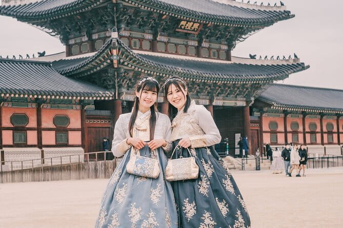 Hanbok Photoshoot and History Tour at Gyeongbokgung Palace - Why this tour works better than a standard palace visit