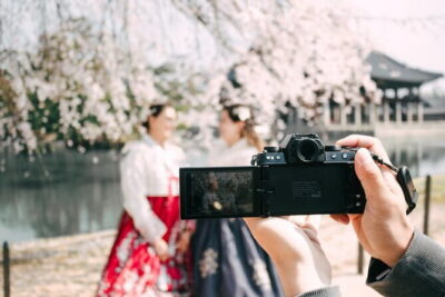 Hanbok Photoshoot and History Tour at Gyeongbokgung Palace