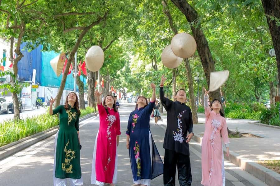 Hanoi: Instagram-Worthy Tour of City’s Most Scenic Spots - Train Street, with an important practical caution