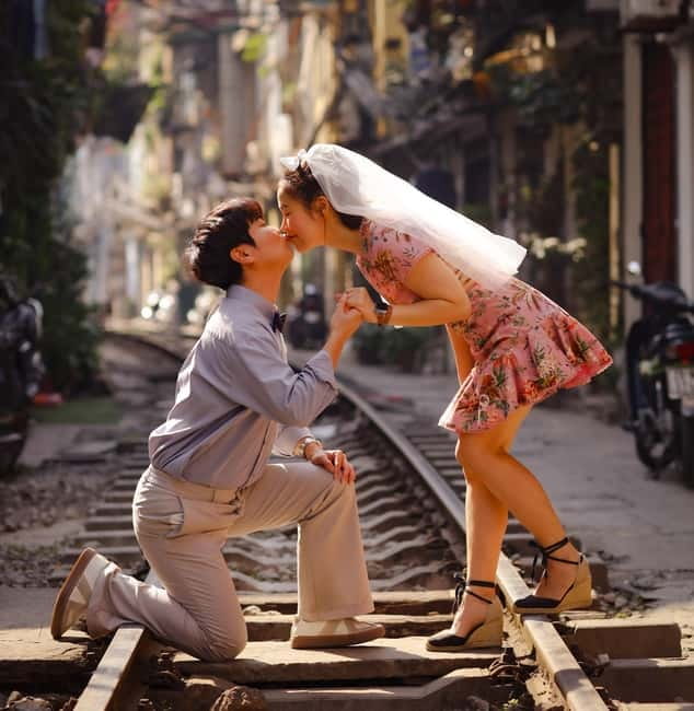 Hanoi Private Photoshoot – Iconic Spots & Hidden Gems - A portrait walk through Hanoi, not a stiff studio shoot