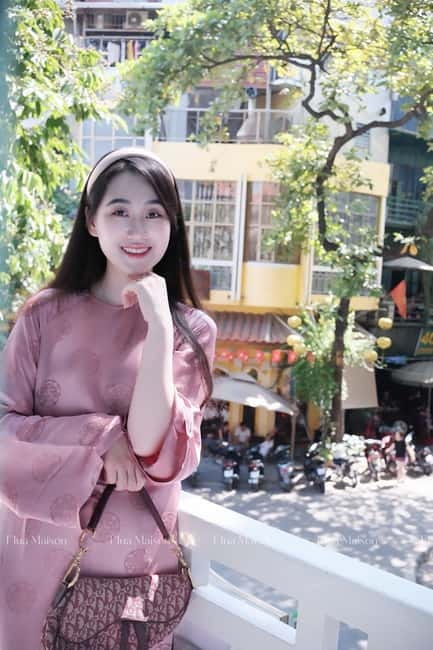 Hanoi: Rent a Traditional Ao Dai & Photo Walk in Old Quarter - Tea, music, and a slower Old Quarter pause