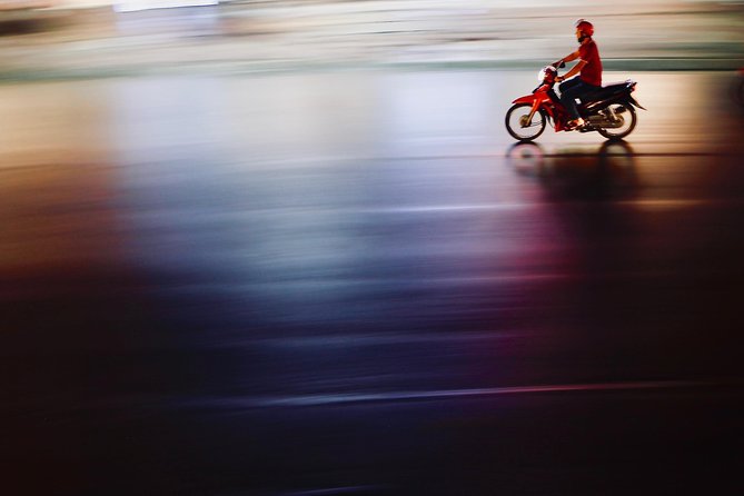 Hanoi Street Photography with a Pro – Phone & Camera - Returning to the streets with a clearer plan
