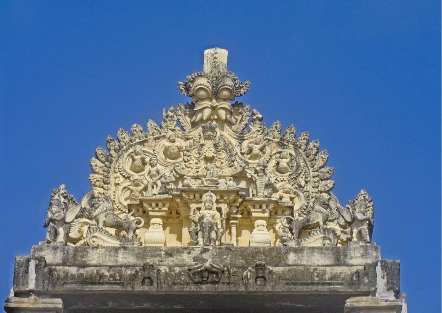 Heritage Trivandrum Photography Walk Tour With Tuk Tuk Ride - Sree Padmanabhaswamy Temple, the grand centerpiece