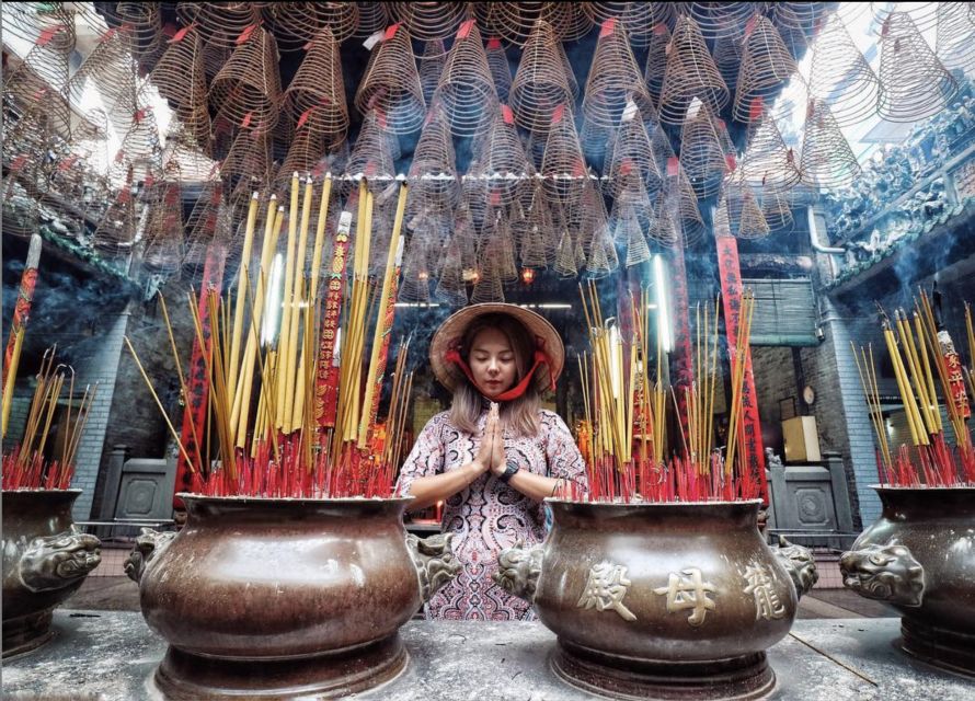 Ho Chi Minh City Instagram Tour: Hidden Gems (All-Inclusive) - Ho Chi Minh Square and Nguyen Hue Street