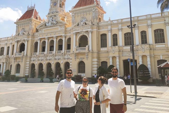️ Ho Chi Minh City Instagram Tour: Hidden Gems (Private & All-Inclusive) - City Hall and Nguyen Hue walking street