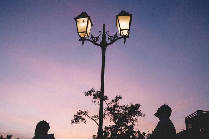 Hoi An Lantern Night Photoshoot | Unlimited Photos & Video - Lantern streets and posing guidance