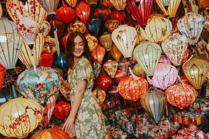 Hoi An Lantern Shop & Boat Photoshoot – Night Experience - Is $49 a fair price?