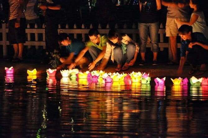 Hoi An Lantern Shop & Boat Photoshoot – Night Experience - Practical booking advice for Hoi An