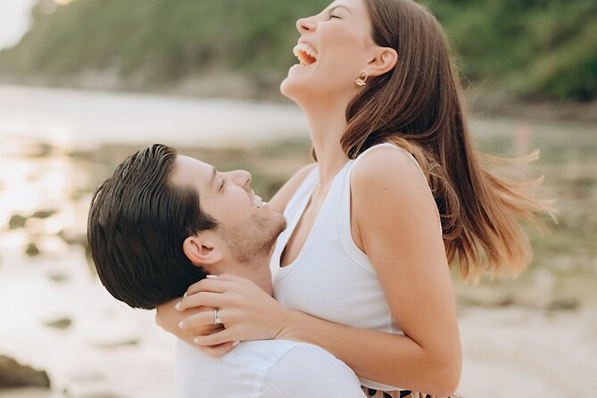 Holiday travel photoshoot in Phuket - The photo delivery is generous, but clarify the edit count