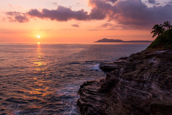 Honolulu Sea-Cliff with Sunset Photo Adventure - Halona Blowhole Shows the Coast’s Force