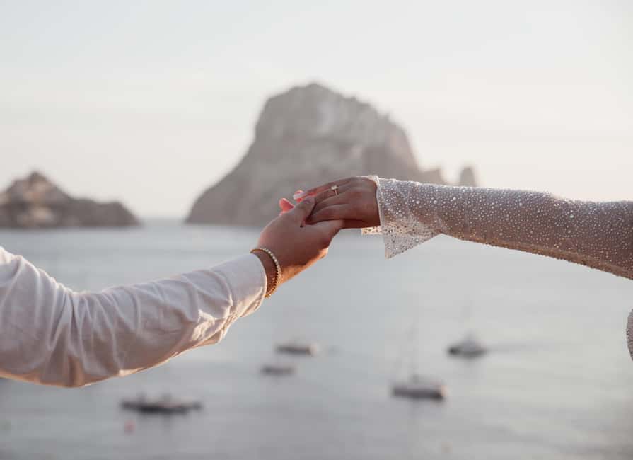 Ibiza: Private Photo Session with a Professional - Meeting Andrea and setting the route
