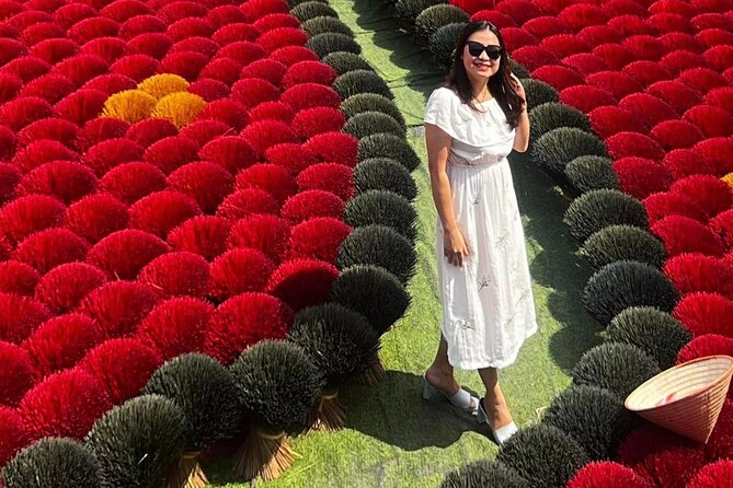 Instagram Incense Quang Phu Cau Village Tour with Train Street - What the village visit feels like in practice
